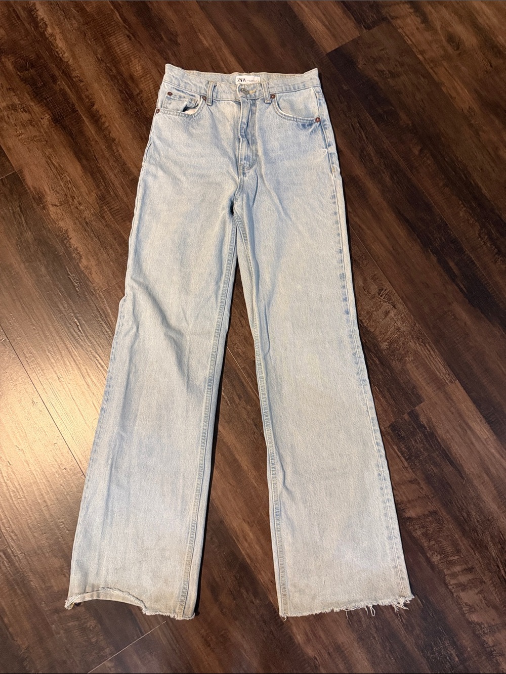 Zara Light Wash Wide-Leg High-Rise Jeans